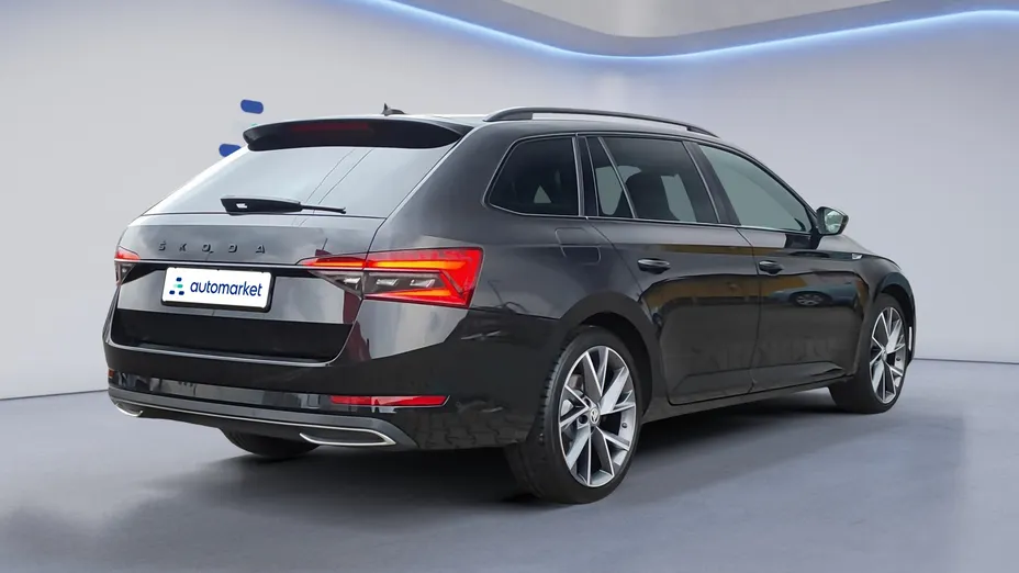 SKODA Superb Superb 2.0 TDI SCR Sportline DSG