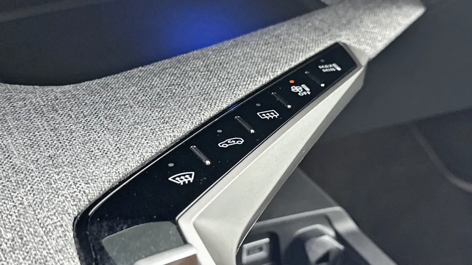 PEUGEOT 5008 -