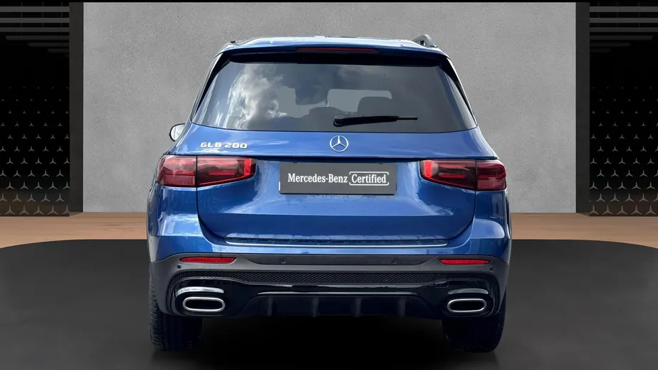 MERCEDES-BENZ GLB GLB 200 mHEV AMG Line 7G-DCT
