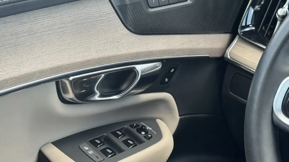 VOLVO XC90 XC90 B5 B AWD Plus Bright 7os aut