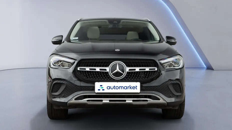 MERCEDES-BENZ GLA GLA 200 Progressive