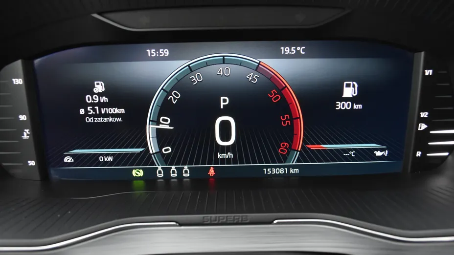 SKODA Superb Superb 2.0 TDI SCR Ambition DSG