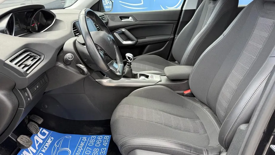 PEUGEOT 308 -