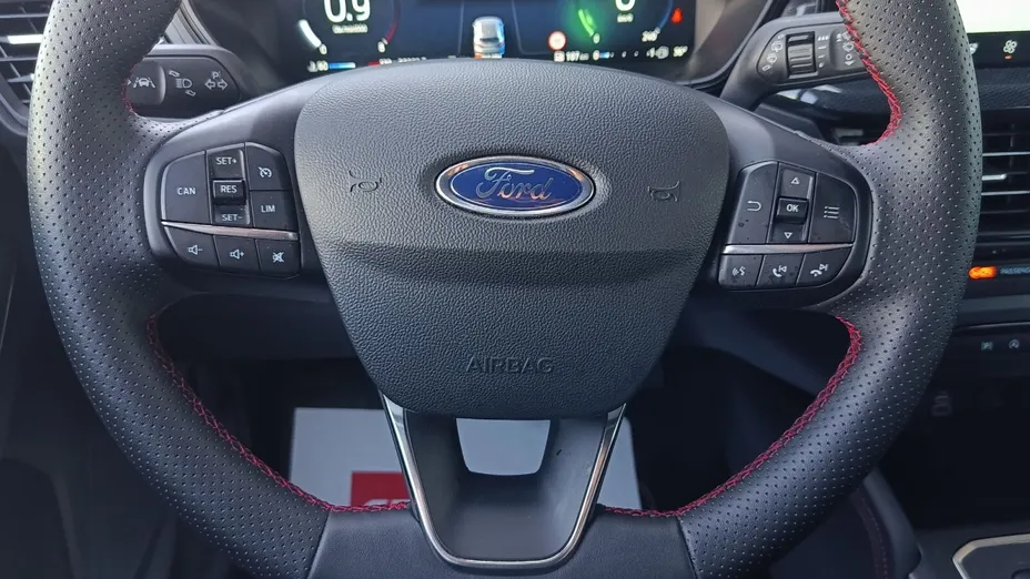 FORD Focus Focus 1.0 EcoBoost mHEV ST-Line Design aut