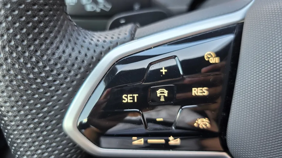 VOLKSWAGEN Arteon Arteon 2.0 TSI R-Line DSG
