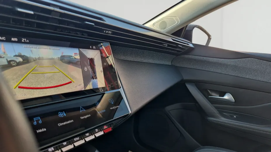 PEUGEOT 408 -