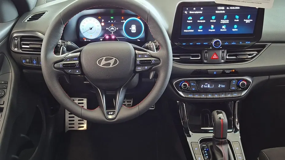 HYUNDAI i30 i30 1.6 CRDi BlueDrive Classic + DCT