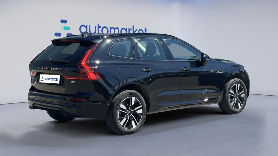 VOLVO XC60 XC60 B5 B AWD Plus Dark aut