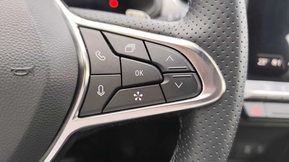 RENAULT Captur Captur 1.3 TCe mHEV Techno EDC
