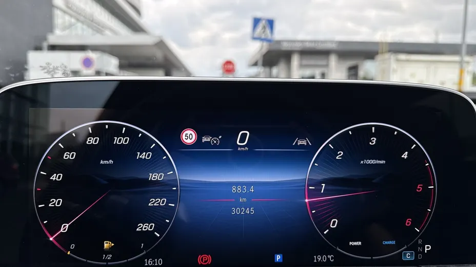 MERCEDES-BENZ E Klasa E 220 d mHEV 4-Matic AMG 9G-Tronic