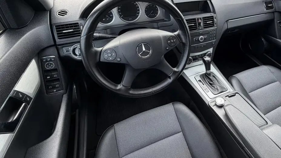 MERCEDES-BENZ C Klasa -