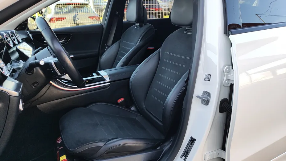 MERCEDES-BENZ C Klasa C 200 mHEV 4-Matic AMG