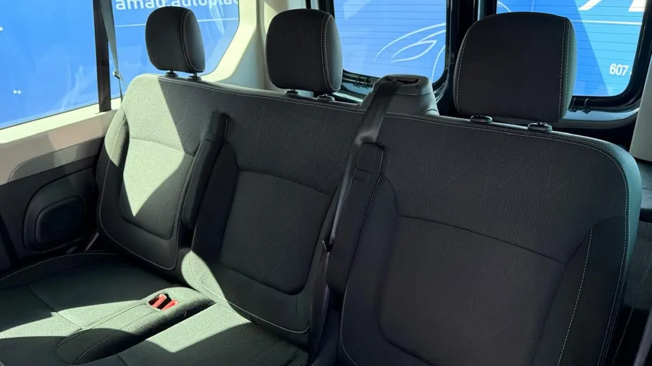 RENAULT Trafic -