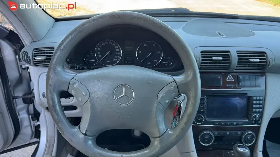 MERCEDES-BENZ C Klasa -
