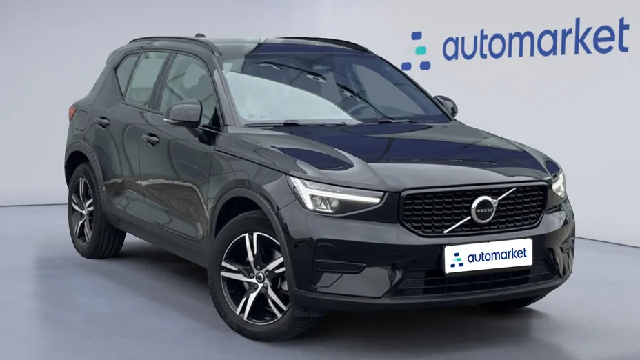 VOLVO XC40 XC40 B3 Plus Dark aut