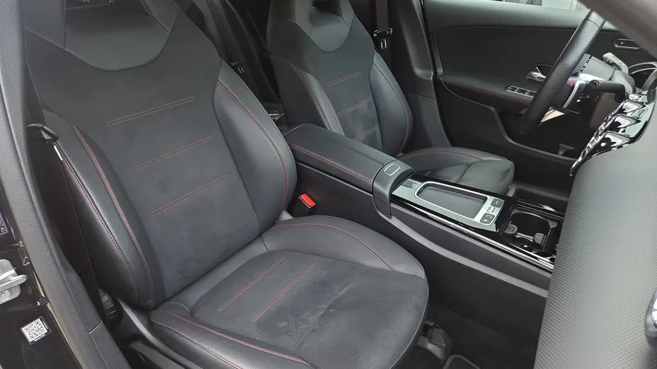 MERCEDES-BENZ A Klasa A 200 AMG Line 7G-DCT