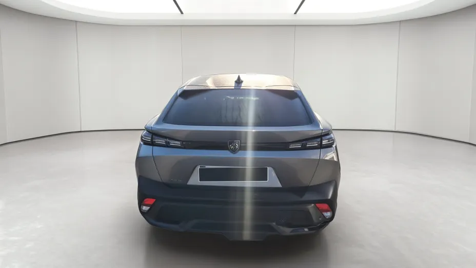PEUGEOT 408 -
