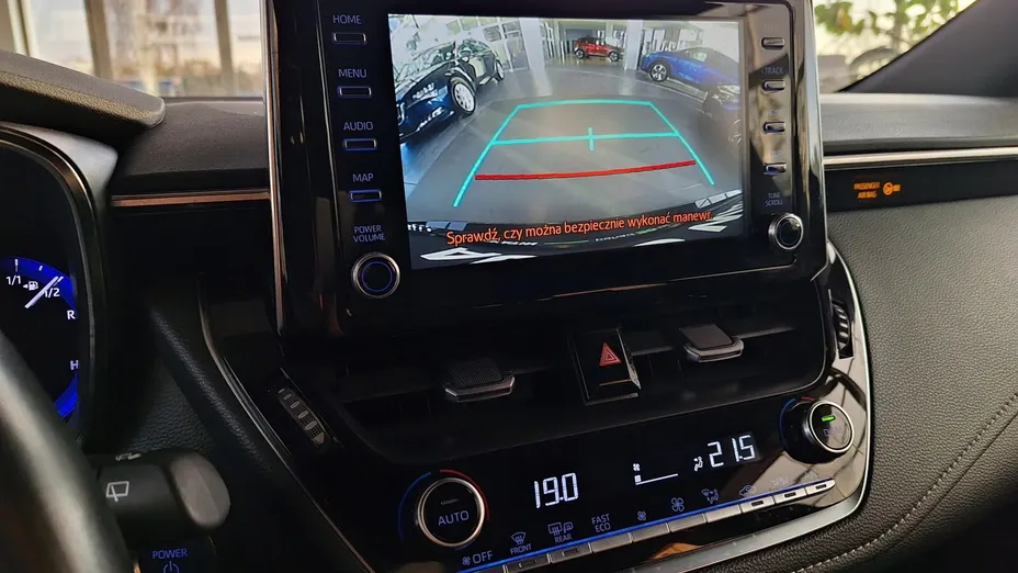 TOYOTA Corolla Corolla 2.0 Hybrid Comfort