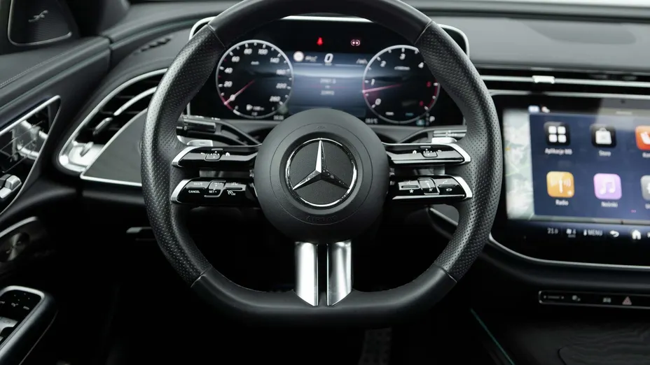 MERCEDES-BENZ E Klasa E 220 d mHEV 4-Matic AMG 9G-Tronic