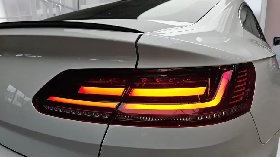 VOLKSWAGEN Arteon Arteon 2.0 TDI SCR R-Line DSG