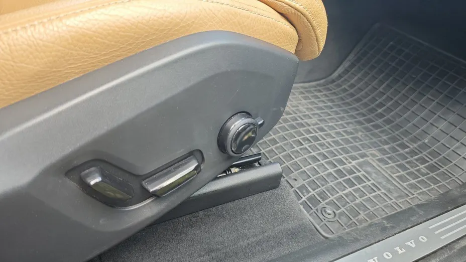 VOLVO XC60 XC60 T5 GPF Momentum aut