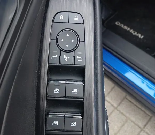 NISSAN Qashqai Qashqai 1.3 DIG-T mHEV N-Connecta