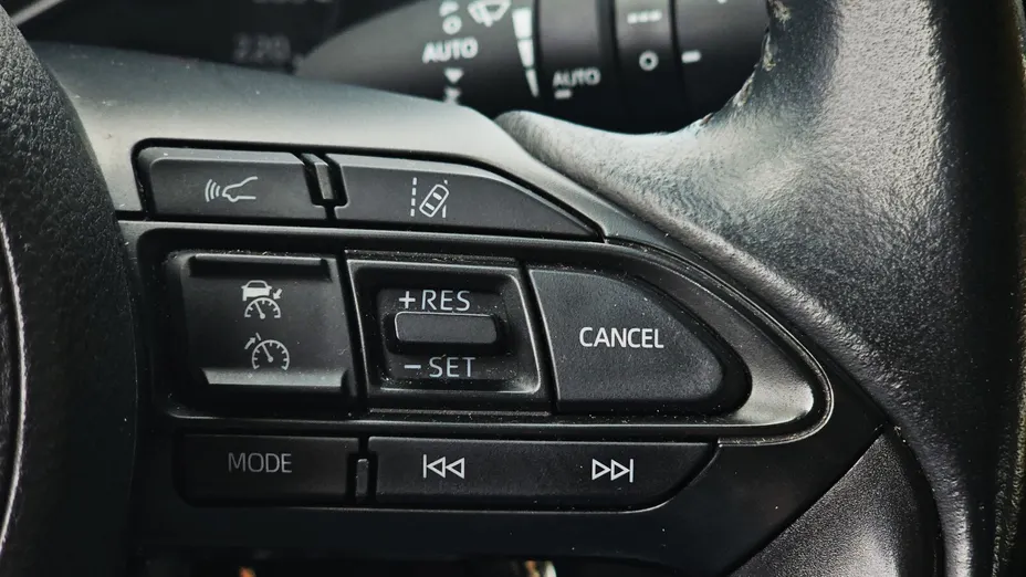 TOYOTA Yaris Yaris Hybrid 1.5 Comfort