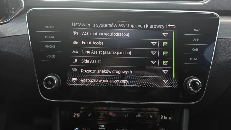 SKODA Superb Superb 2.0 TDI SCR Style DSG