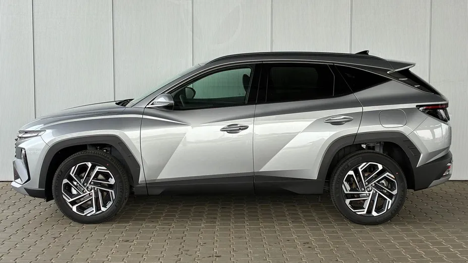 HYUNDAI Tucson -
