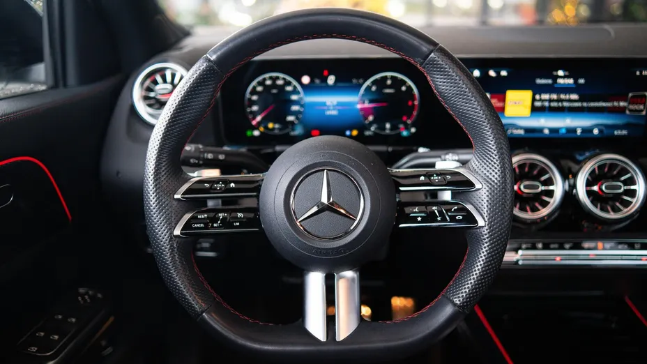 MERCEDES-BENZ GLA GLA 200 d 4-Matic AMG Line 8G-DCT