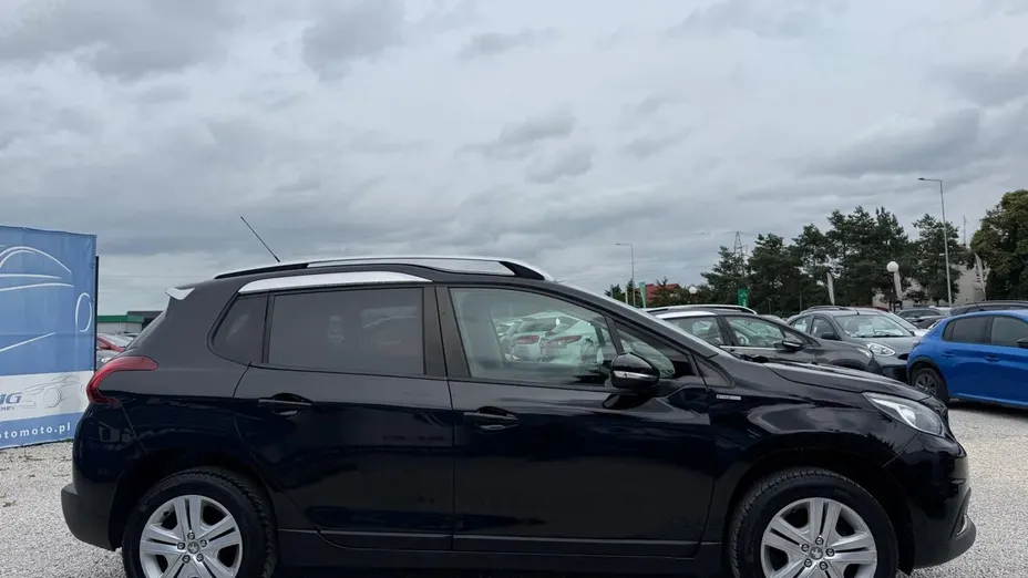 PEUGEOT 2008 -
