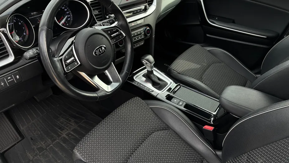 KIA XCeed XCeed 1.5 T-GDI L Business Line DCT