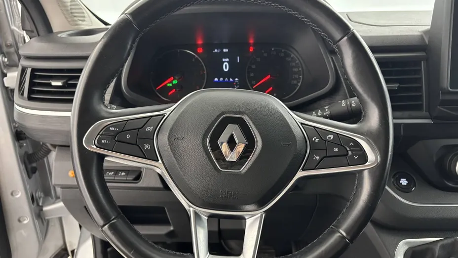 RENAULT Trafic -