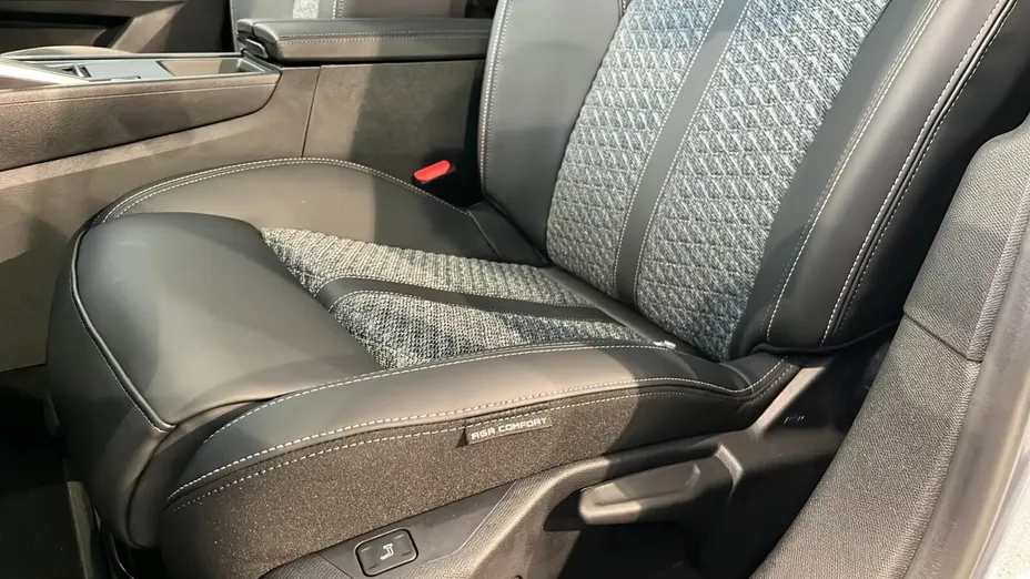 PEUGEOT 308 308 1.2 mHEV Allure S&S e-DCS6 Nowy