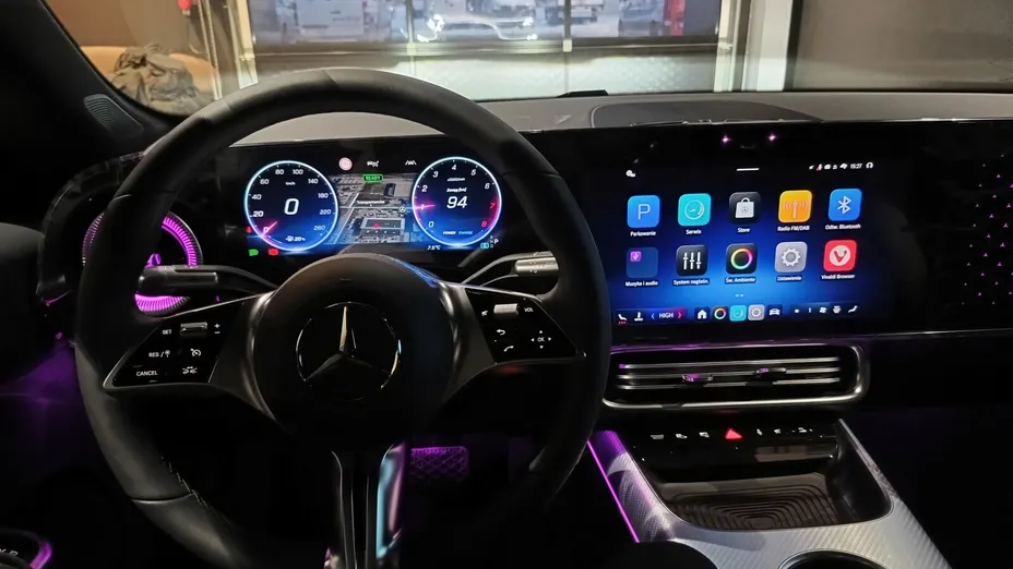 MERCEDES-BENZ CLA -