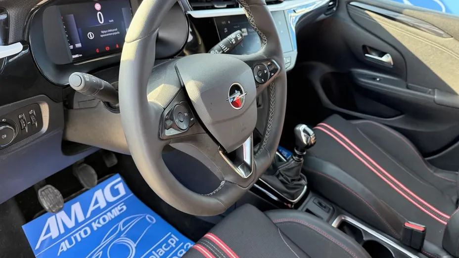 OPEL Corsa -