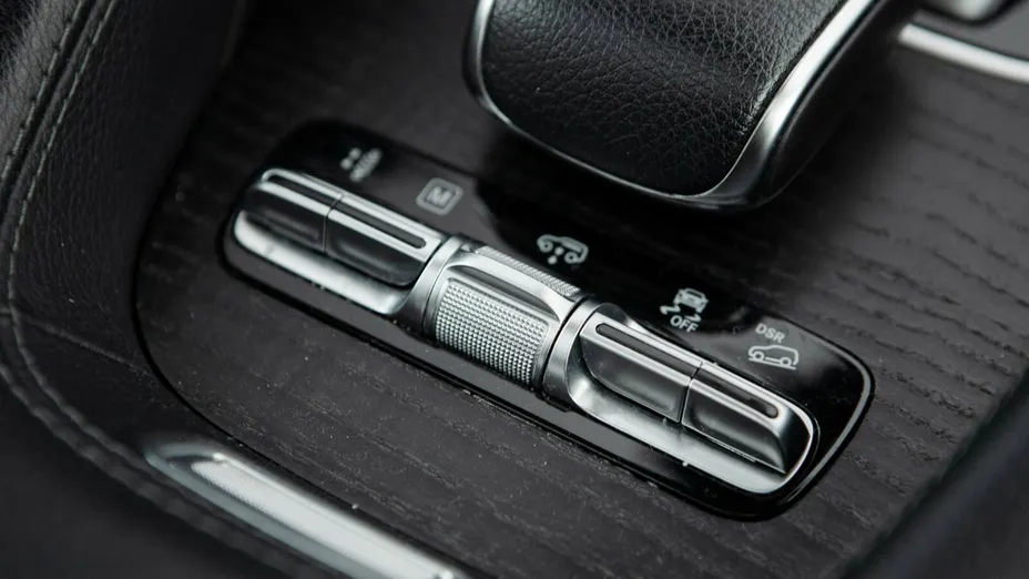 MERCEDES-BENZ GL GLS 400 d 4-Matic