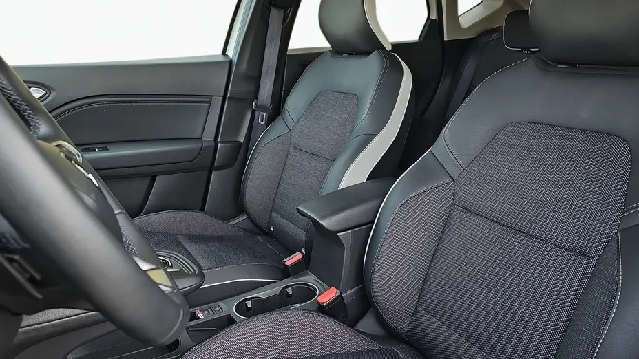 RENAULT Captur Captur 1.3 TCe mHEV Techno EDC