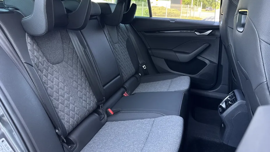 SKODA Octavia Octavia 2.0 TDI Sportline DSG