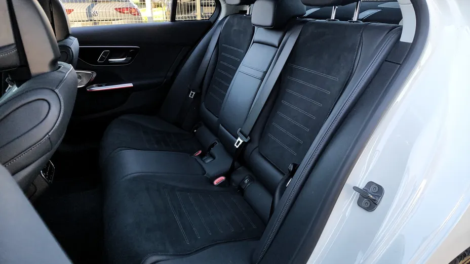 MERCEDES-BENZ C Klasa C 200 mHEV 4-Matic AMG