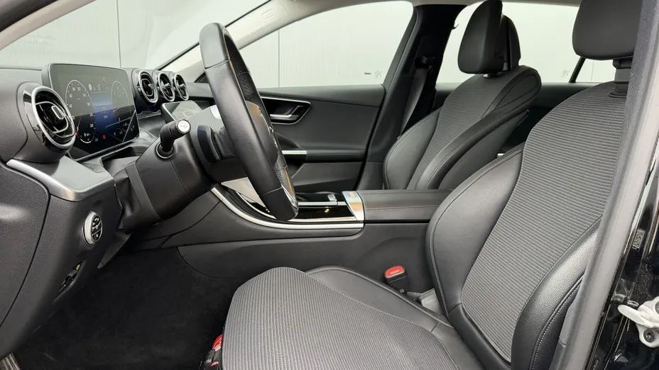 MERCEDES-BENZ C Klasa C 220 d mHEV Avantgarde