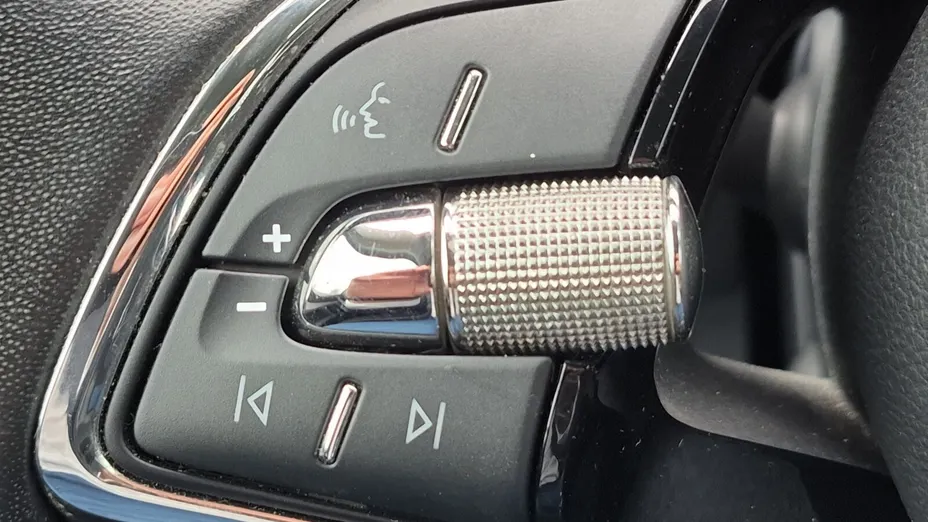 SKODA Karoq -