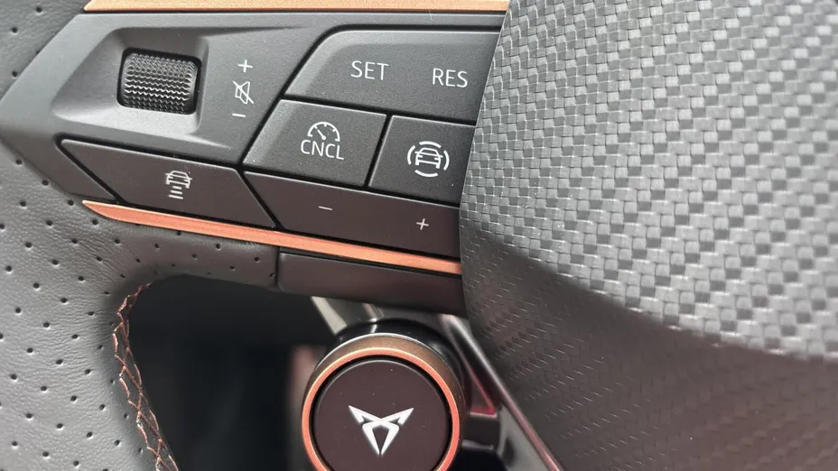 CUPRA Leon Leon 1.5 eTSI mHEV DSG Nowy