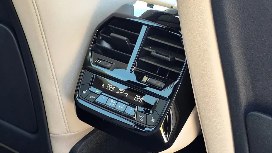 BMW iX iX xDrive50 111.5kWh