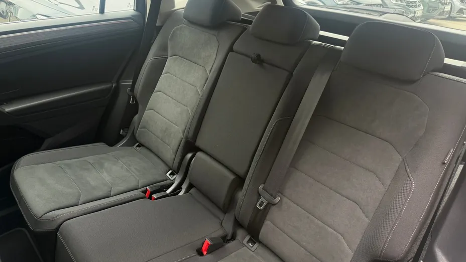 VOLKSWAGEN Tiguan Allspace -