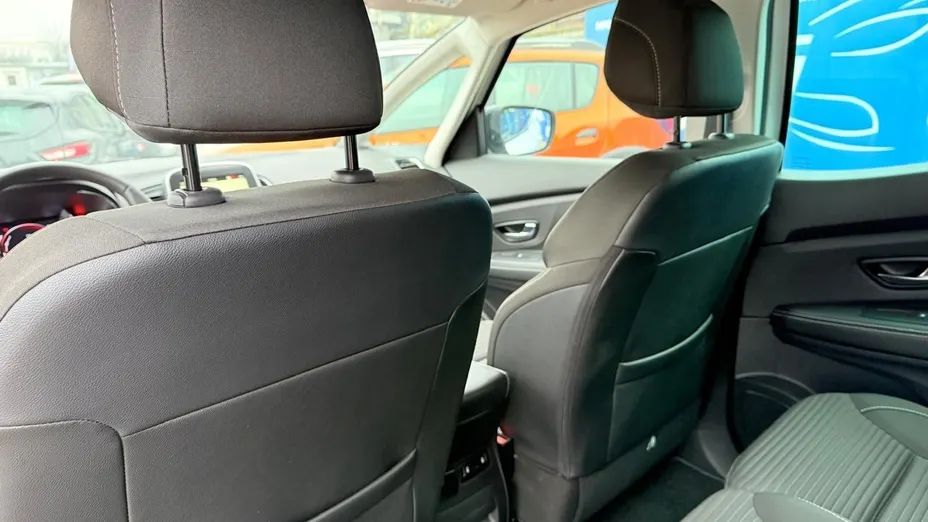 RENAULT Scenic -
