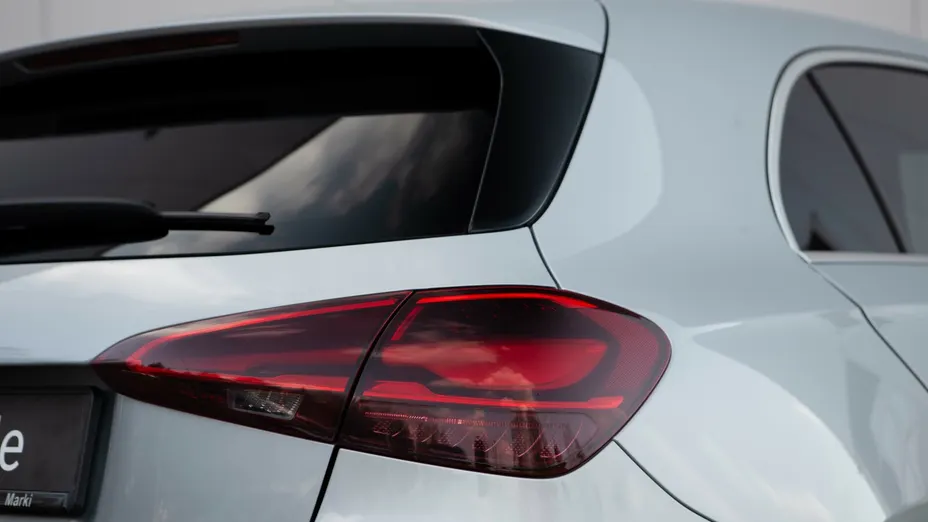 MERCEDES-BENZ A Klasa A 200 AMG Line 7G-DCT