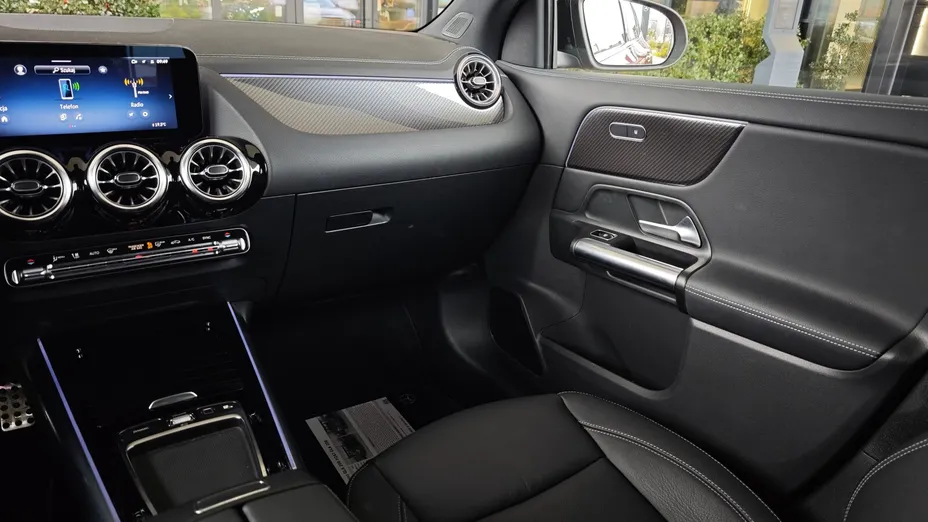 MERCEDES-BENZ GLA GLA 200 mHEV AMG Line 7G-DCT