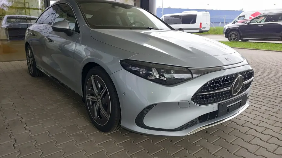 MERCEDES-BENZ CLA -