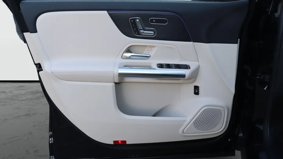 MERCEDES-BENZ GLA GLA 200 d Progressive 8G-DCT